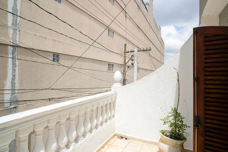 Casa à venda com 150m², 3 quartos e 1 vagaVaranda do quarto 1