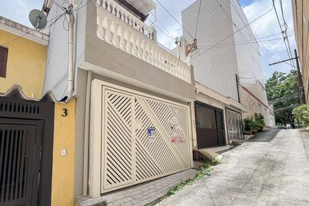 Casa à venda com 150m², 3 quartos e 1 vagaFachada + plaquinha