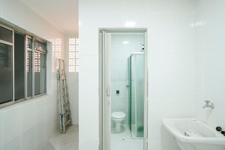 Casa à venda com 150m², 3 quartos e 1 vagaÁrea de serviço