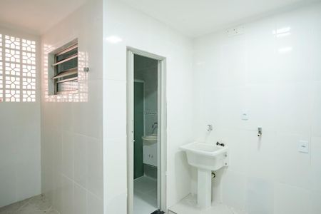 Casa à venda com 150m², 3 quartos e 1 vagaÁrea de serviço