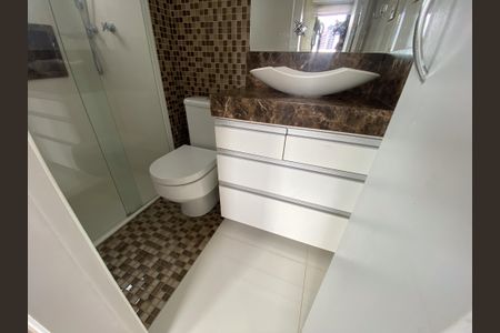 Apartamento para alugar com 105m², 3 quartos e 3 vagas Apartamento para alugar com 105m², 3 quartos e 3 vagasBanheiro da Suíte