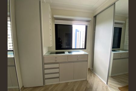 Apartamento para alugar com 105m², 3 quartos e 3 vagas Apartamento para alugar com 105m², 3 quartos e 3 vagasSuite