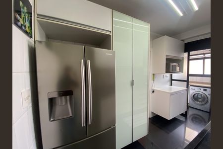 Apartamento para alugar com 105m², 3 quartos e 3 vagas Apartamento para alugar com 105m², 3 quartos e 3 vagasCozinha