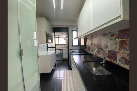 Apartamento para alugar com 105m², 3 quartos e 3 vagas Apartamento para alugar com 105m², 3 quartos e 3 vagasCozinha