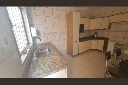 Casa para alugar com 2 quartos, 90m² em Chácaras Reunidas Guaio, Suzano