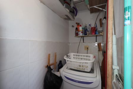 Apartamento à venda com 70m², 2 quartos e 1 vagaÁrea de Serviço