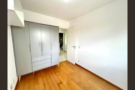 Apartamento à venda com 114m², 3 quartos e 2 vagas Apartamento à venda com 114m², 3 quartos e 2 vagasQuarto 2