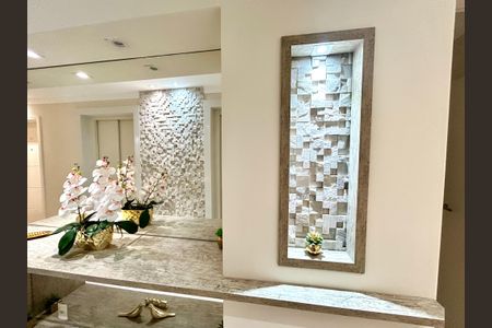 Apartamento à venda com 114m², 3 quartos e 2 vagas Apartamento à venda com 114m², 3 quartos e 2 vagasHall de entrada