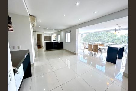 Sala de apartamento à venda com 3 quartos, 114m² em Vila Galvão, Guarulhos