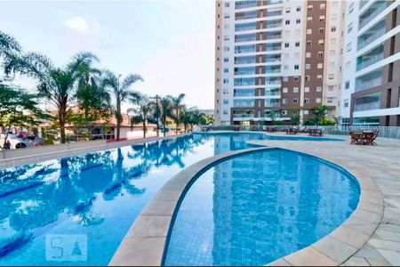Apartamento à venda com 114m², 3 quartos e 2 vagas Apartamento à venda com 114m², 3 quartos e 2 vagasÁrea comum - Piscina