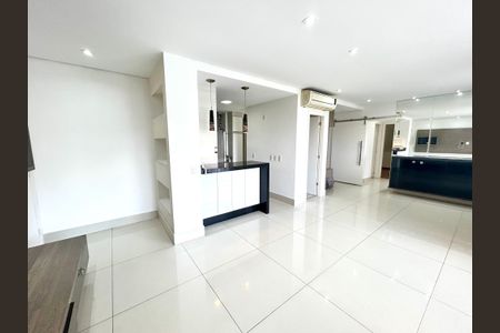 Apartamento à venda com 114m², 3 quartos e 2 vagas Apartamento à venda com 114m², 3 quartos e 2 vagasSala