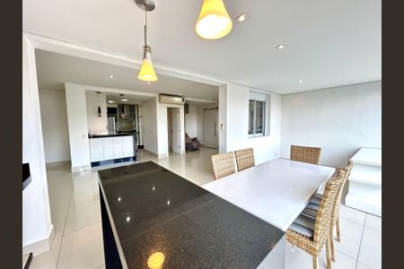 Apartamento à venda com 114m², 3 quartos e 2 vagas Apartamento à venda com 114m², 3 quartos e 2 vagasVaranda da Sala