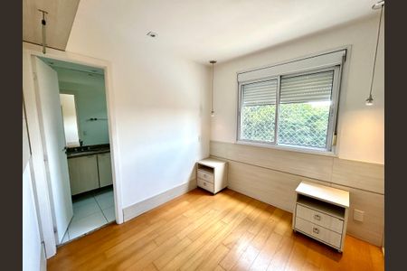 Apartamento à venda com 114m², 3 quartos e 2 vagas Apartamento à venda com 114m², 3 quartos e 2 vagasQuarto Suíte