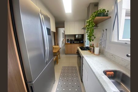 Apartamento à venda com 154m², 3 quartos e 2 vagasCozinha