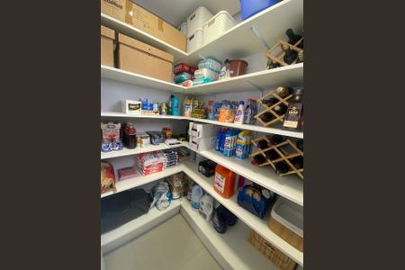 Apartamento à venda com 154m², 3 quartos e 2 vagasDespensa