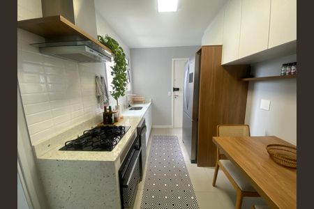 Apartamento à venda com 154m², 3 quartos e 2 vagasCozinha