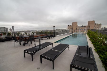 Apartamento para alugar com 37m², 1 quarto e sem vagaÁrea comum - Piscina