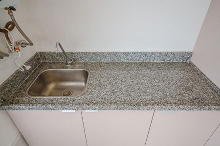 Apartamento para alugar com 79m², 2 quartos e 1 vagaÁrea de Serviço