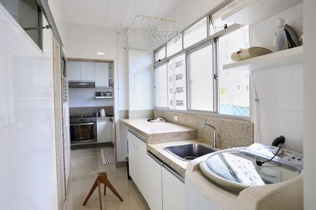 Apartamento para alugar com 155m², 3 quartos e 2 vagasÁrea de Serviço