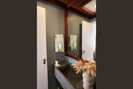 Apartamento para alugar com 155m², 3 quartos e 2 vagasLavabo