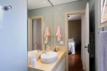 Apartamento para alugar com 155m², 3 quartos e 2 vagasBanheiro da Suíte