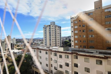 Apartamento para alugar com 3 quartos, 155m² em Santa Efigênia, Belo Horizonte