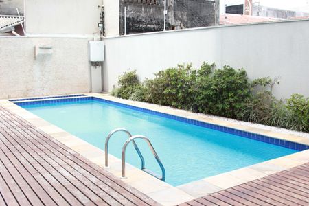 Apartamento à venda com 56m², 2 quartos e 1 vaga Apartamento à venda com 56m², 2 quartos e 1 vagaÁrea comum - Piscina