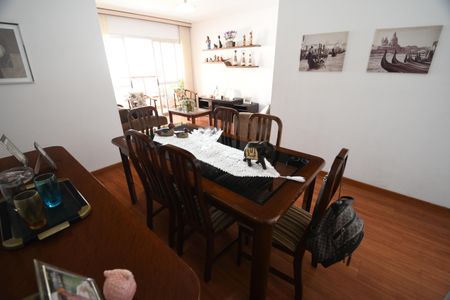 Apartamento à venda com 88m², 2 quartos e 1 vagaSala