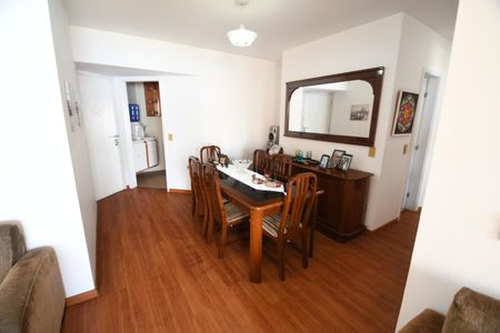Apartamento à venda com 88m², 2 quartos e 1 vagaSala