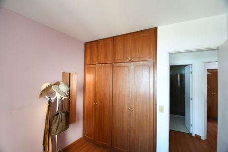 Apartamento à venda com 88m², 2 quartos e 1 vagaQuarto 2
