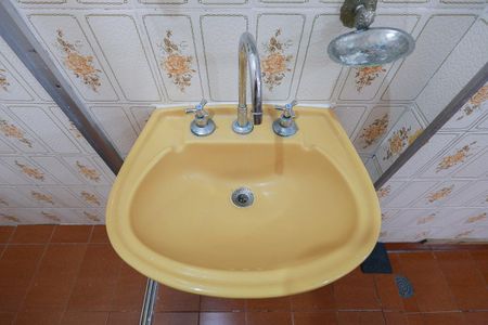 Casa à venda com 200m², 3 quartos e 3 vagasBanheiro da suíte