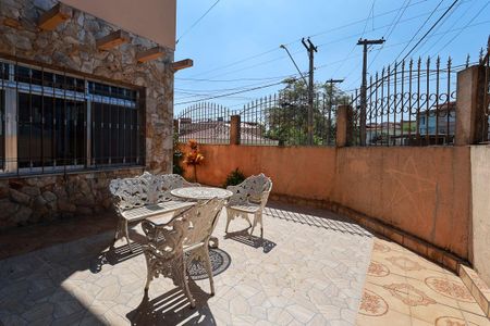 Casa à venda com 200m², 3 quartos e 3 vagasQuintal e jardim