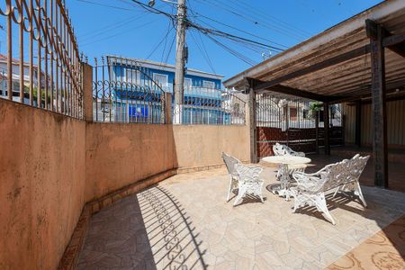 Casa à venda com 200m², 3 quartos e 3 vagasQuintal e jardim