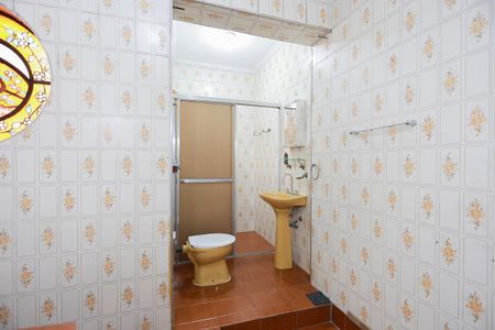 Casa à venda com 200m², 3 quartos e 3 vagasBanheiro da suíte