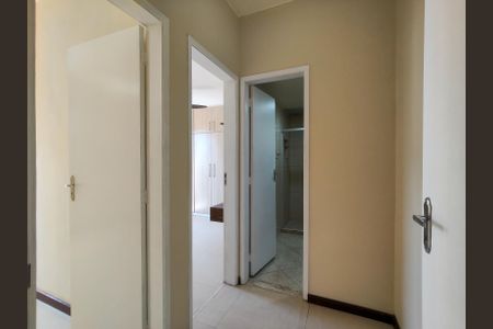 Apartamento à venda com 68m², 2 quartos e 1 vagaCorredor