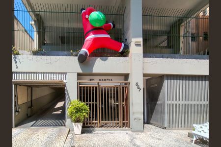 Apartamento à venda com 68m², 2 quartos e 1 vagaFachada e portaria