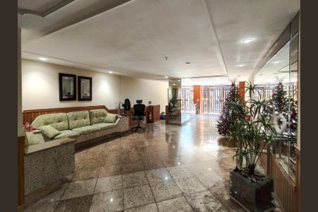 Apartamento à venda com 68m², 2 quartos e 1 vagaFachada e portaria