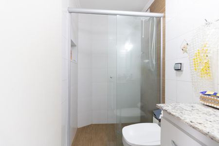 Apartamento à venda com 70m², 2 quartos e 1 vaga Apartamento à venda com 70m², 2 quartos e 1 vagaBanheiro Social