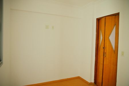 Apartamento à venda com 57m², 3 quartos e 1 vagaQuarto 2