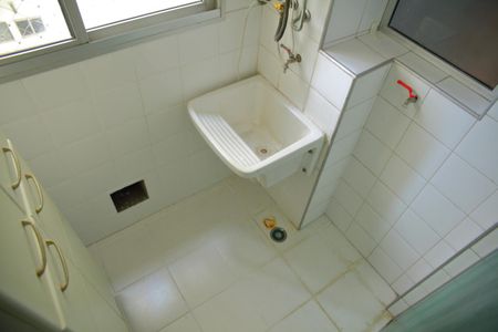 Apartamento à venda com 57m², 3 quartos e 1 vagaÁrea de Serviço 