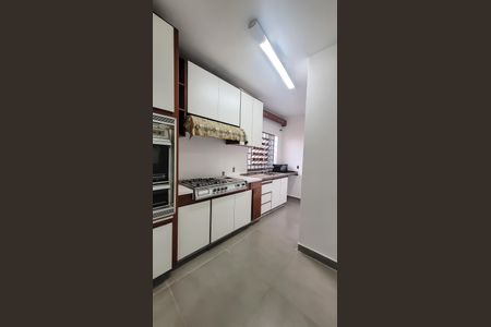 Cozinha de kitnet/studio para alugar com 1 quarto, 25m² em Cidade Universitária, Campinas