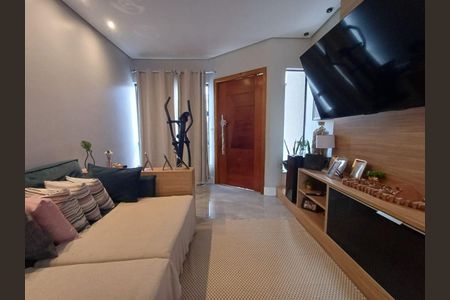 Casa à venda com 3 quartos, 155m² em Vila Carrão, São Paulo