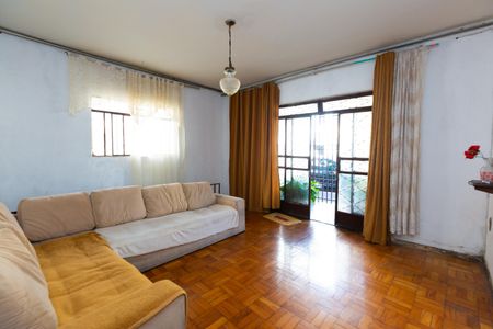 Casa à venda com 8 quartos, 950m² em Inconfidentes, Contagem