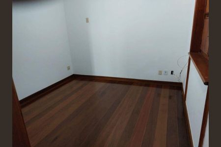 Casa à venda com 4 quartos, 370m² em Santo Antônio, Niterói