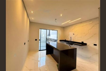 Casa à venda com 3 quartos, 160m² em Vila Carrão, São Paulo