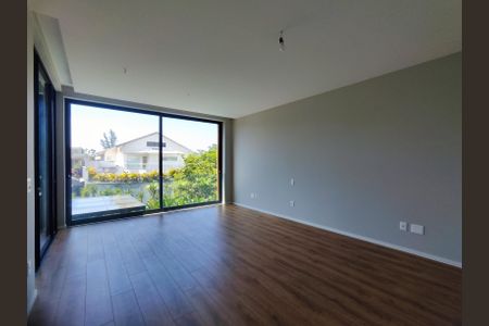 Casa de condomínio à venda com 715m², 6 quartos e 6 vagas Casa de condomínio à venda com 715m², 6 quartos e 6 vagasSuíte 2