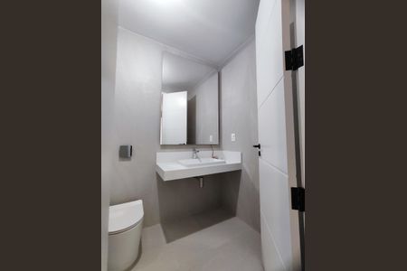 Casa de condomínio à venda com 715m², 6 quartos e 6 vagas Casa de condomínio à venda com 715m², 6 quartos e 6 vagasSuíte 5 Banheiro