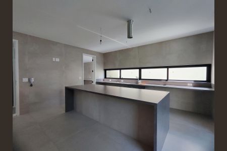 Casa de condomínio à venda com 715m², 6 quartos e 6 vagas Casa de condomínio à venda com 715m², 6 quartos e 6 vagasCozinha