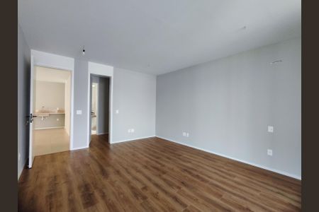 Casa de condomínio à venda com 715m², 6 quartos e 6 vagas Casa de condomínio à venda com 715m², 6 quartos e 6 vagasSuíte 3