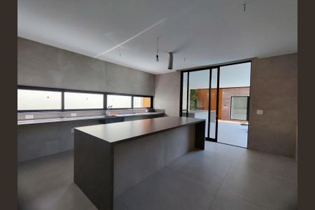 Casa de condomínio à venda com 715m², 6 quartos e 6 vagas Casa de condomínio à venda com 715m², 6 quartos e 6 vagasCozinha
